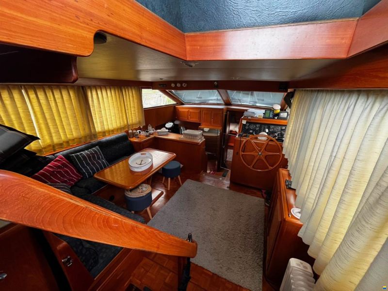 Ocean Alexander 39