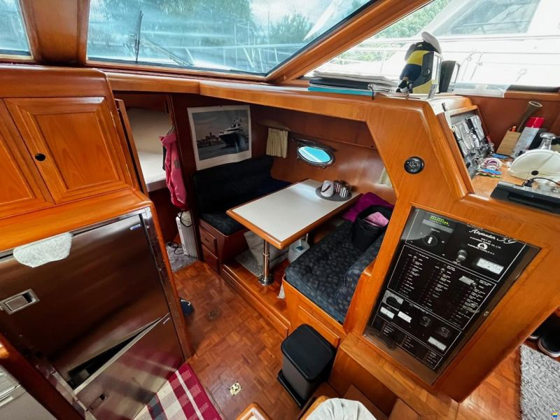 Ocean Alexander 39