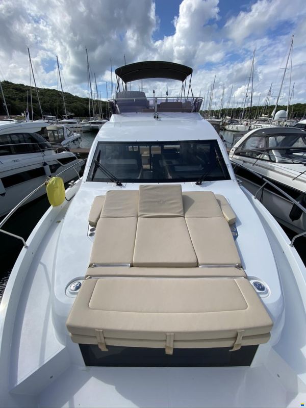 Sealine F430 FLY