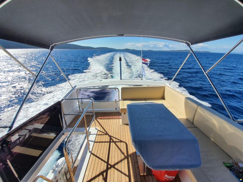 Sealine F430 FLY