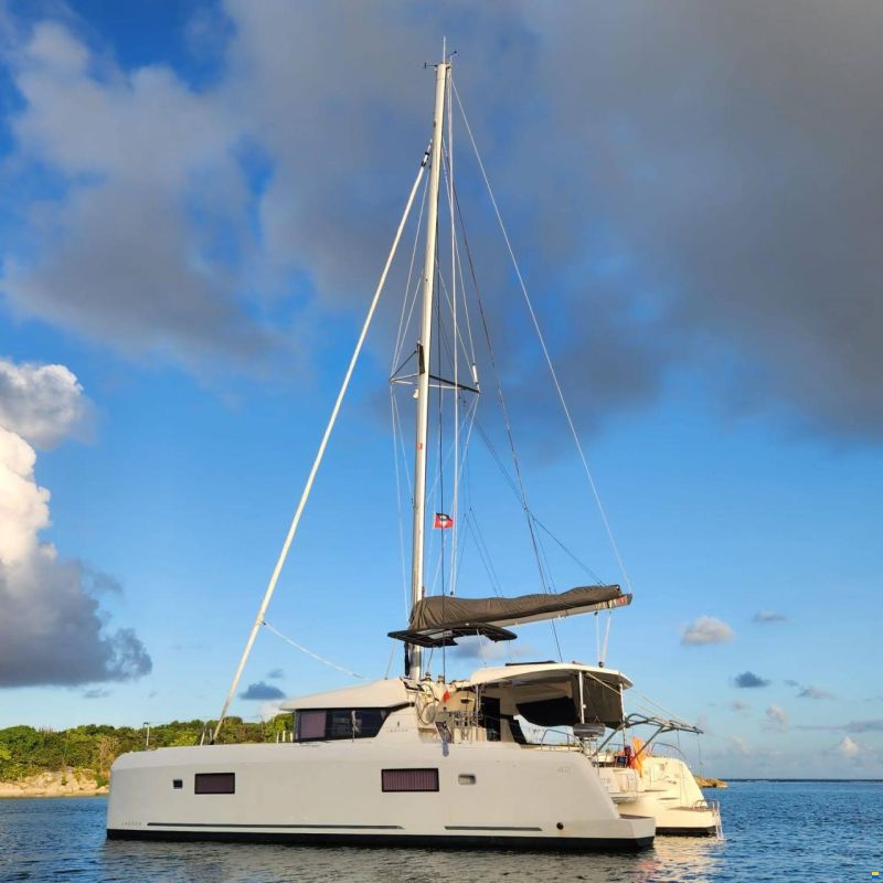 Lagoon 42