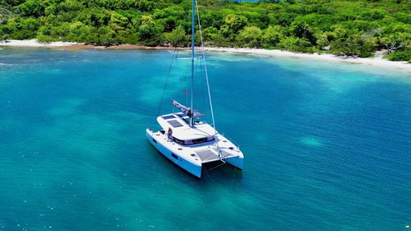 Lagoon 42