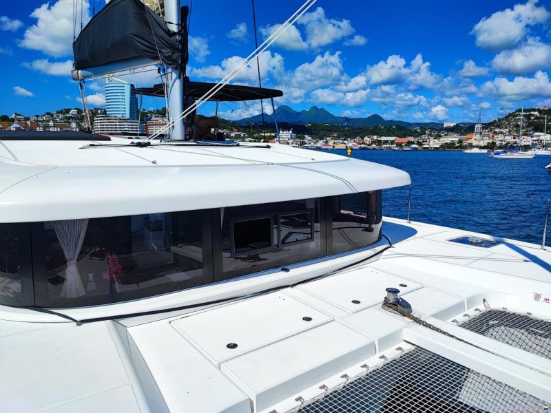 Lagoon 42