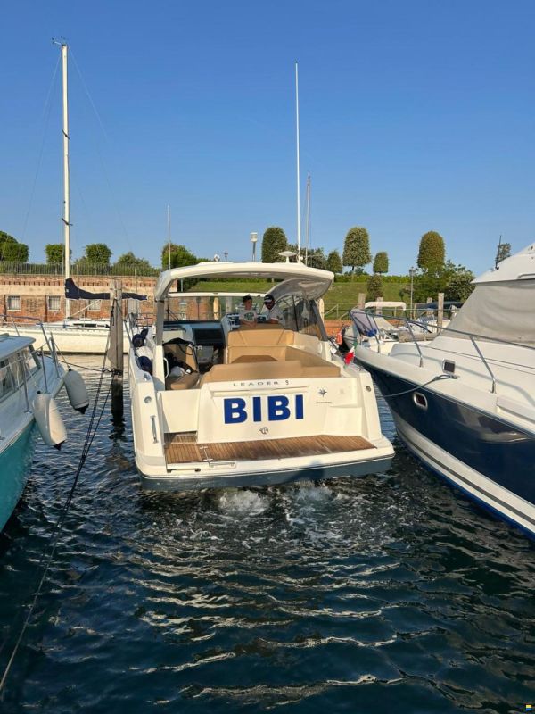 Jeanneau Leader 9 Hard Top