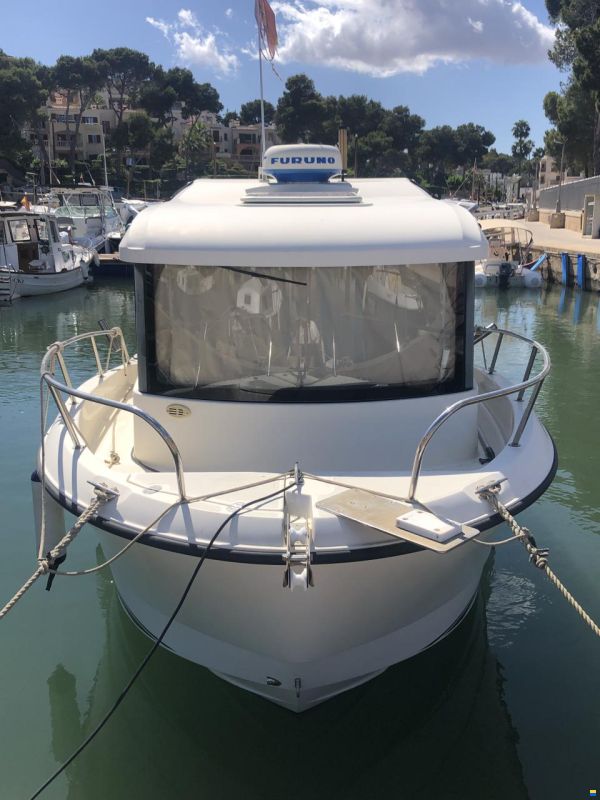 Quicksilver Pilothouse Capture 605