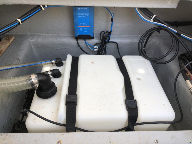 Quicksilver Pilothouse Capture 605