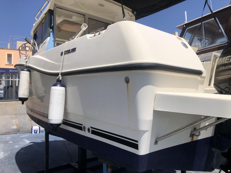 Quicksilver Pilothouse Capture 605