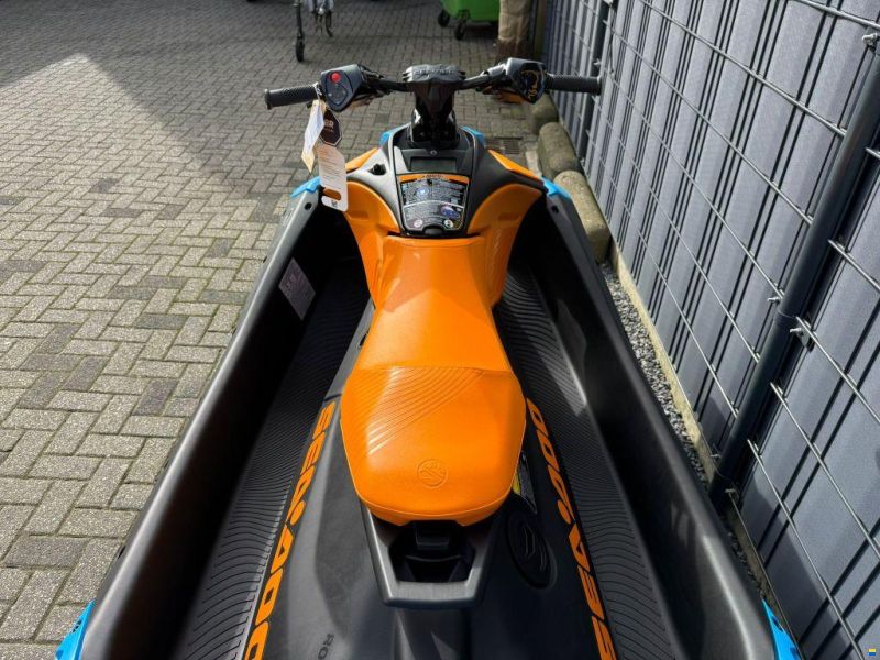 Sea-Doo Spark Trixx 90 1UP