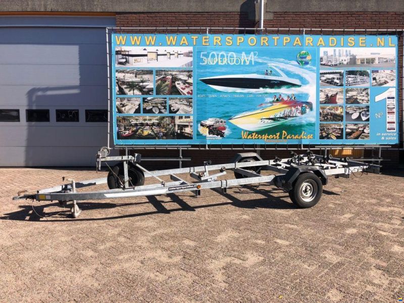 Nautilus Stallingstrailer 1-asser geremd