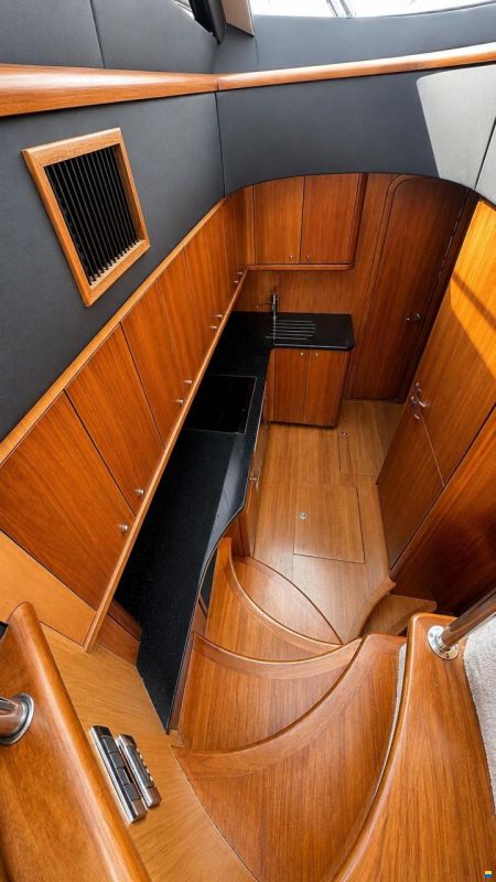 Sunseeker Predator 52