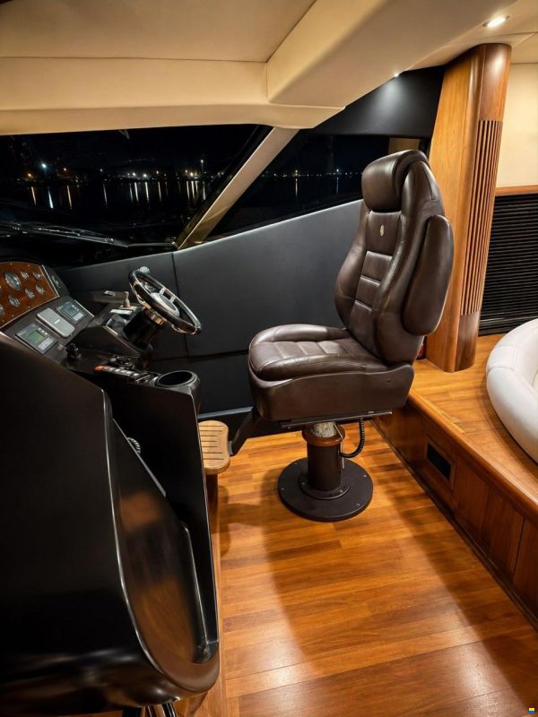 Sunseeker Predator 52
