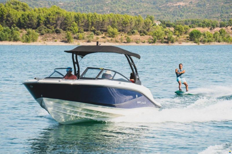 Bayliner V20