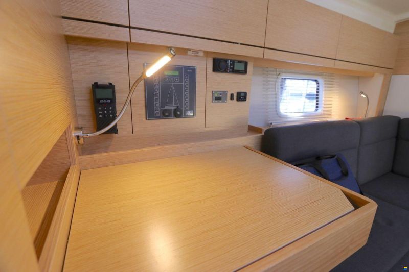 Hanse 418
