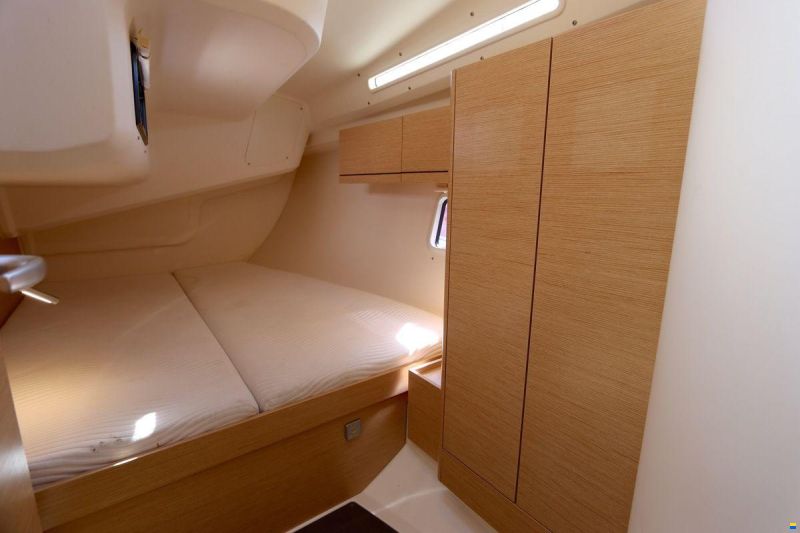 Hanse 418