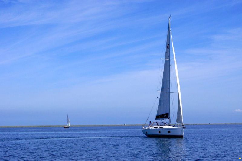 Hanse 418