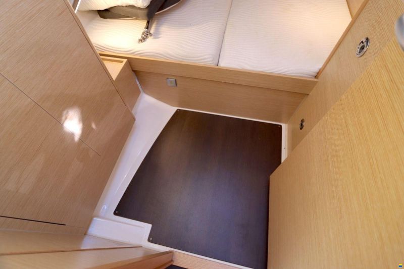 Hanse 418