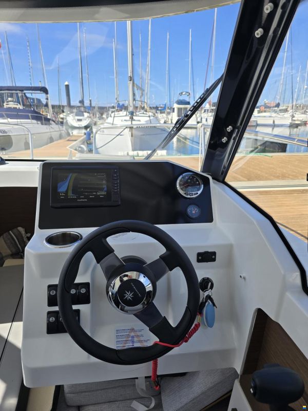 Jeanneau merry fisher 605