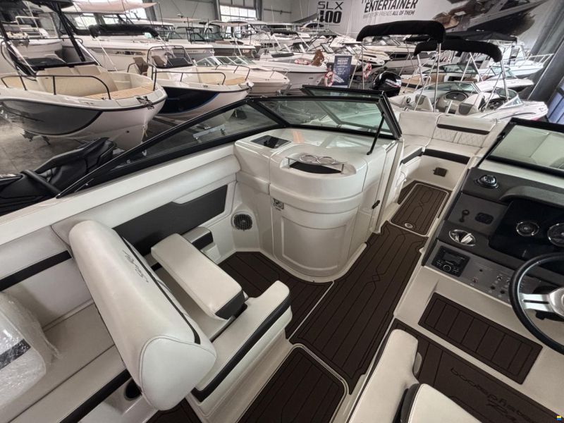 Sea Ray 270 SDXE