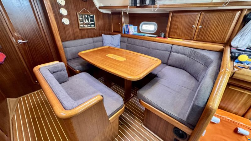 Bavaria 38 Holiday