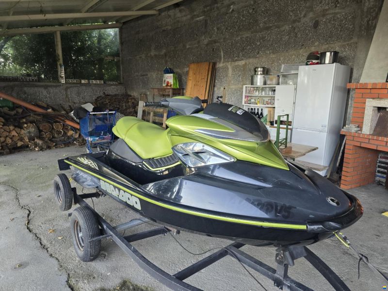 Sea-Doo RXT 215
