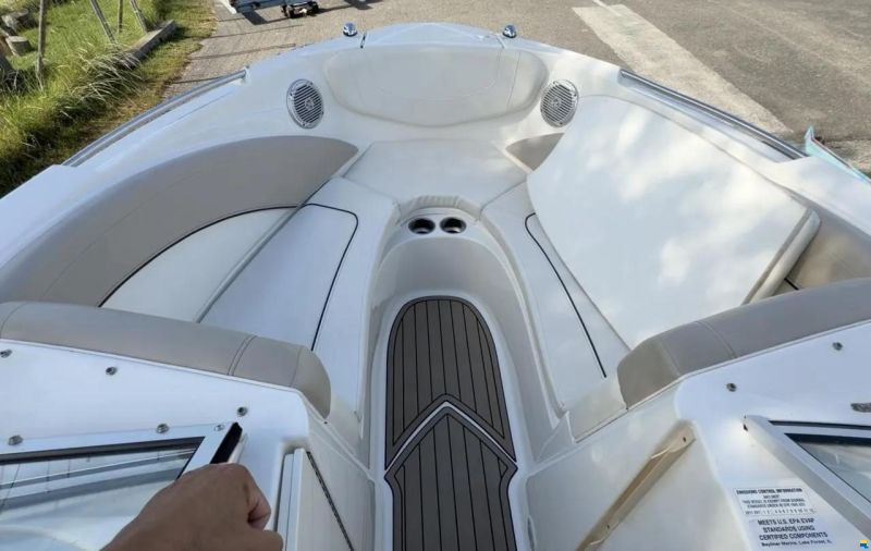 Bayliner 235