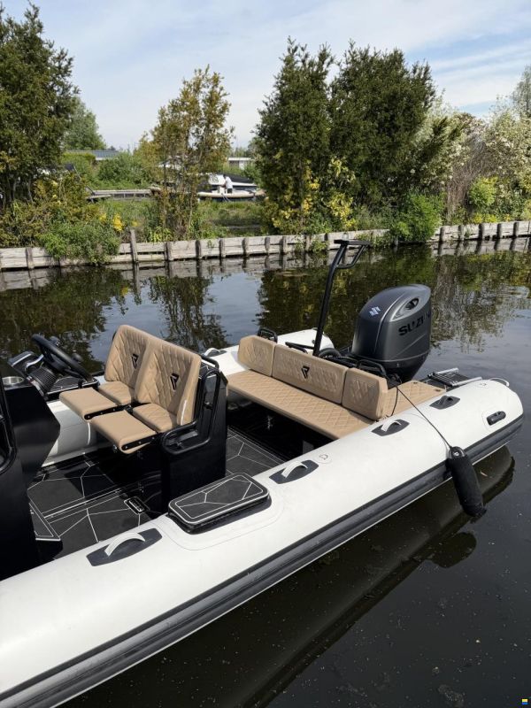 Rib 680