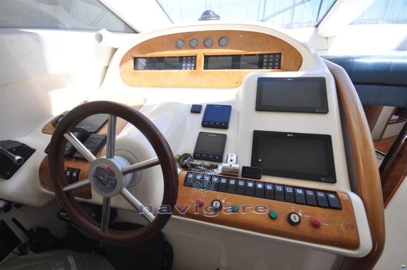 Azimut AZ 52