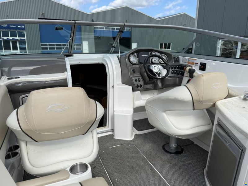Rinker 276 Captiva Cuddy incl. trailer