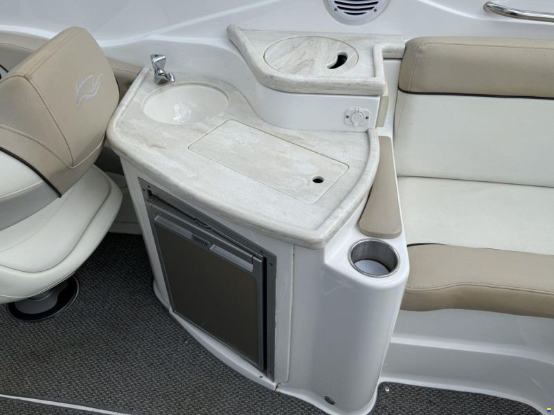 Rinker 276 Captiva Cuddy incl. trailer