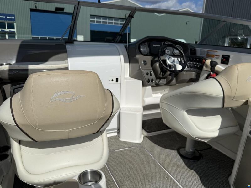 Rinker 276 Captiva Cuddy incl. trailer