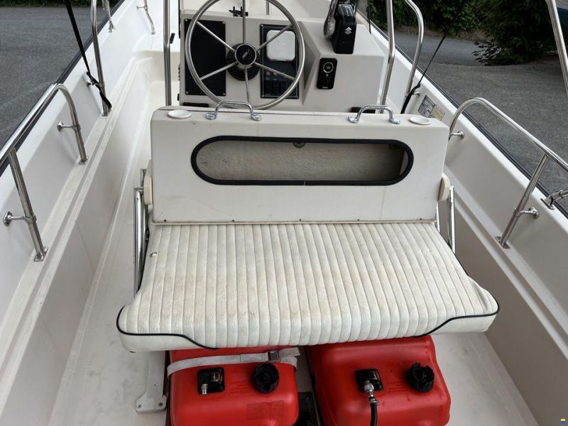 Boston Whaler MONTAUK 17