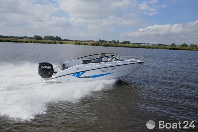 NorthMaster 685 Cruiser Cabin 0