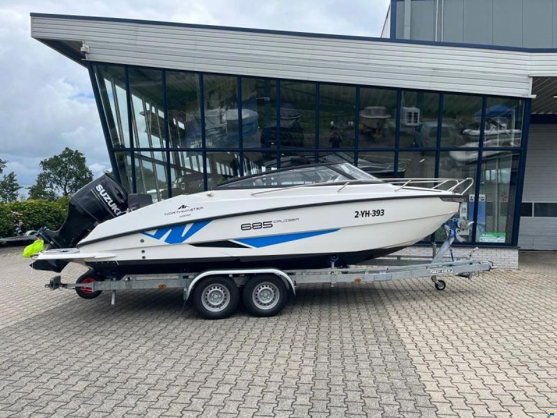 NorthMaster 685 Cruiser Cabin