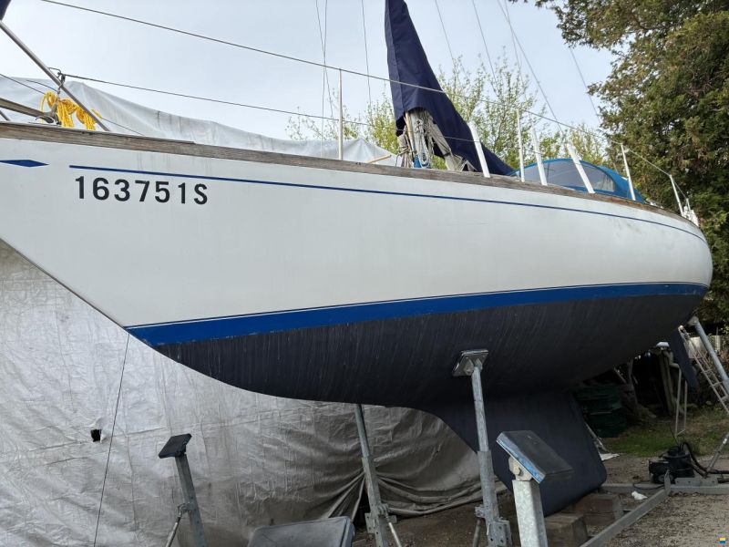 Hallberg-Rassy Mistress 32