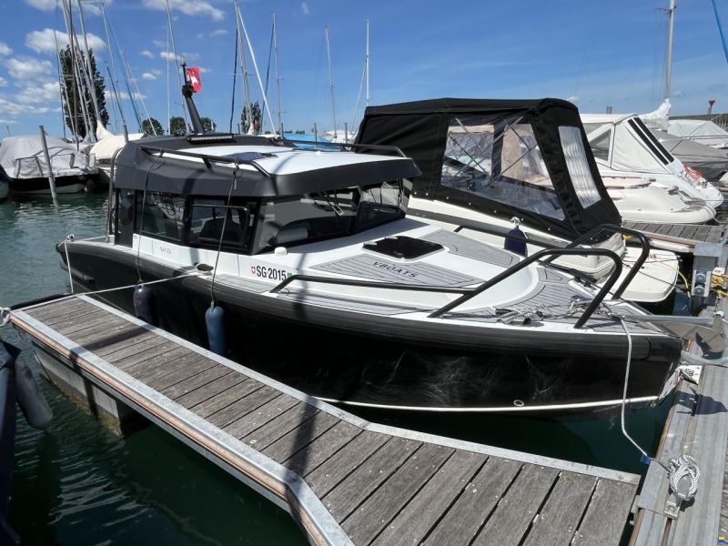 VBOATS Voyager 800 Cabin