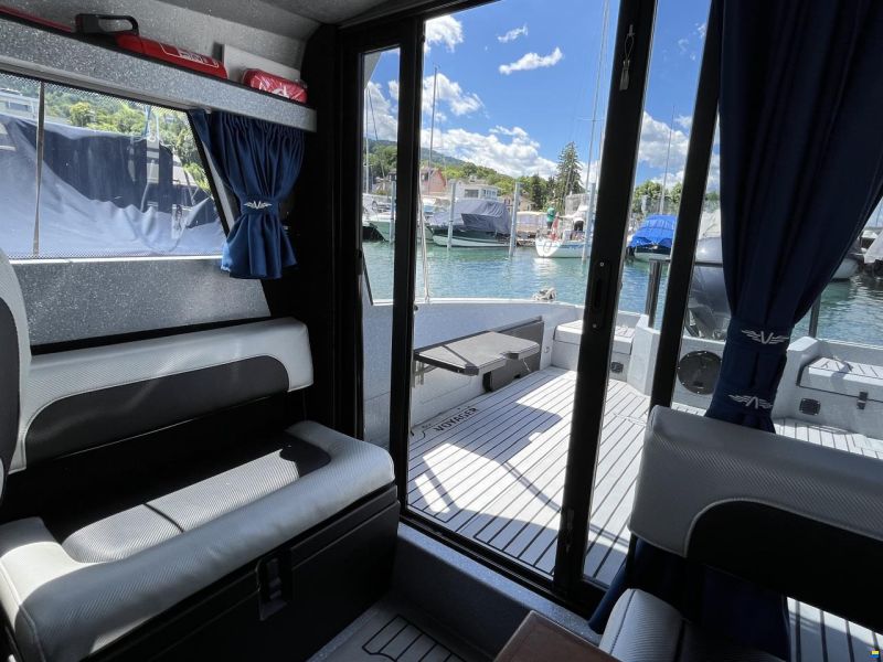 VBOATS Voyager 800 Cabin
