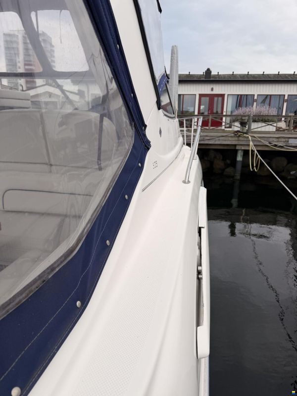 Bayliner 305