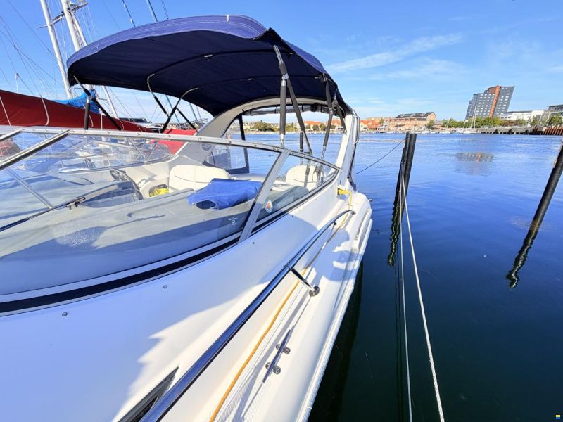 Bayliner 305