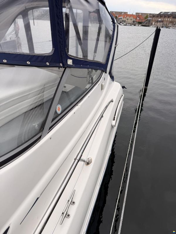 Bayliner 305