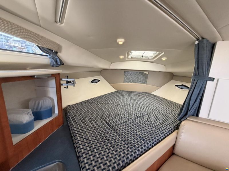 Bayliner 305