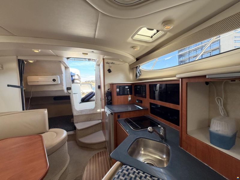 Bayliner 305