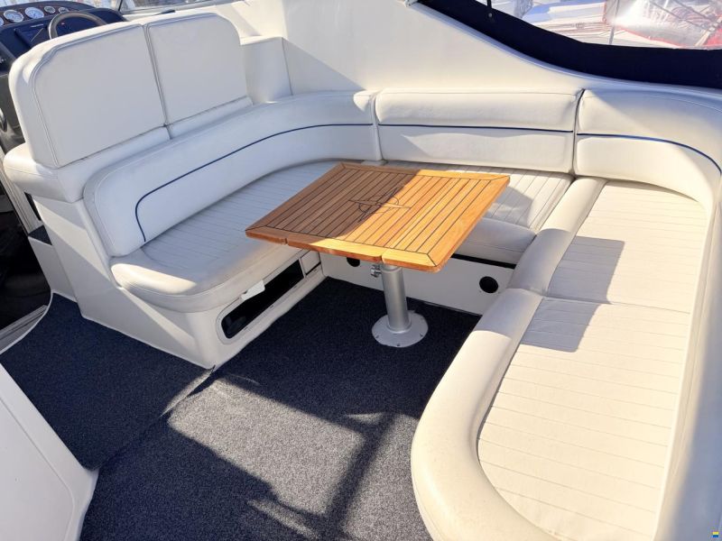 Bayliner 305