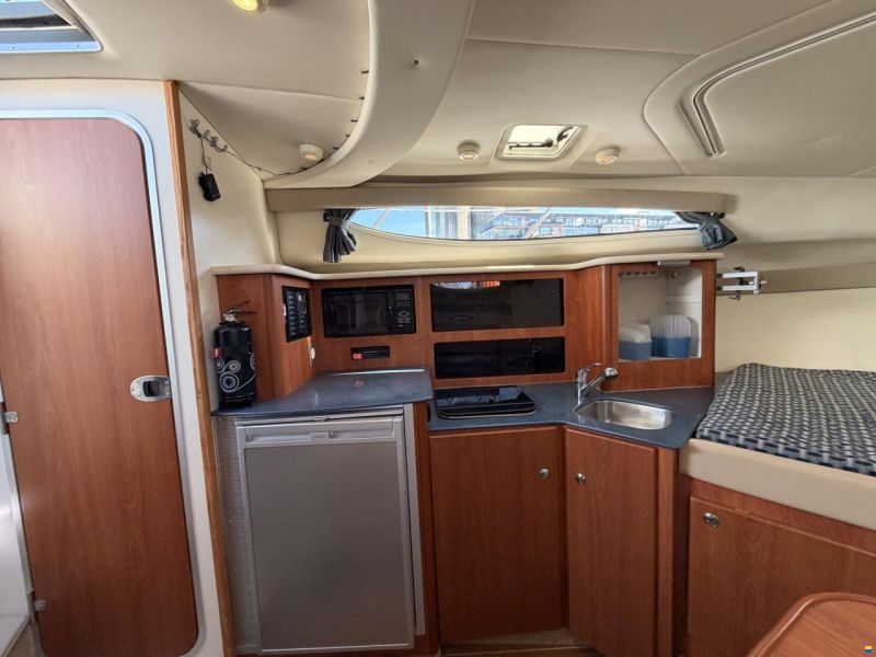 Bayliner 305