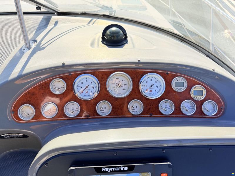 Bayliner 305