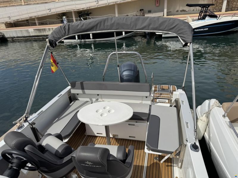 Jeanneau Cap camarat 6.5 wa