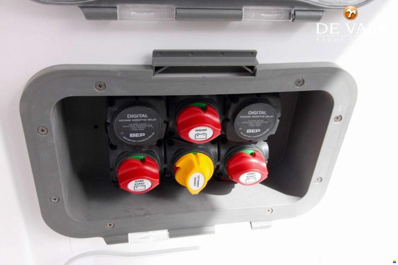 Pirelli 35 Outboard