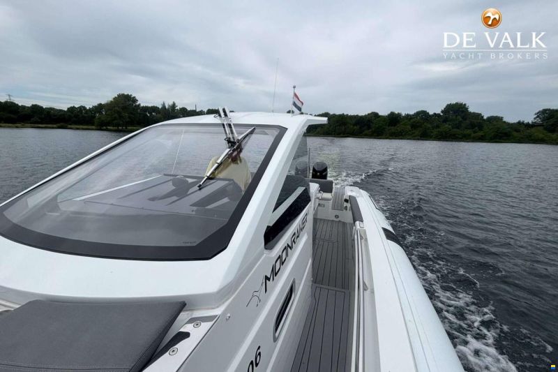 Pirelli 35 Outboard