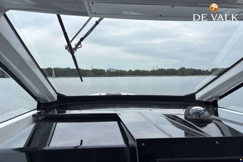 Pirelli 35 Outboard
