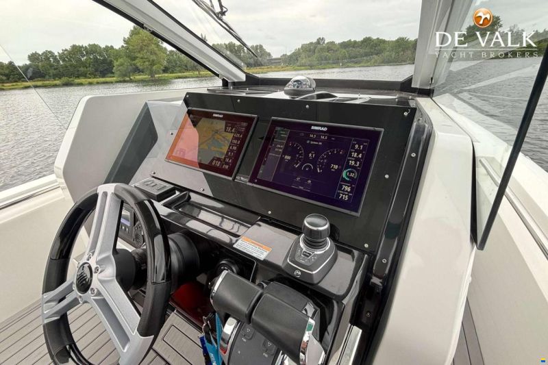 Pirelli 35 Outboard
