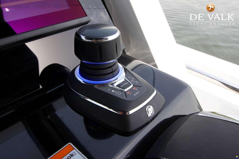 Pirelli 35 Outboard